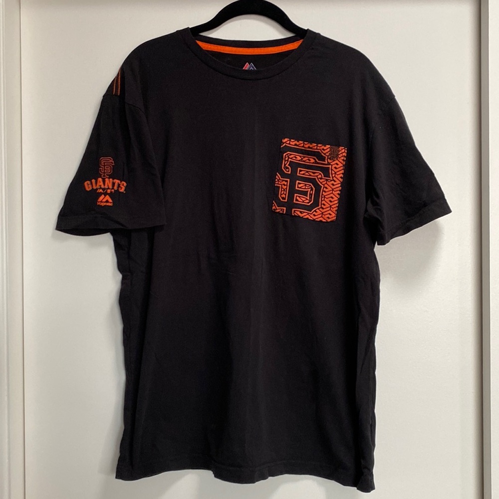 San Francisco giants large majestic t-shirt